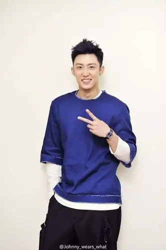 笑出虎牙的黄景瑜