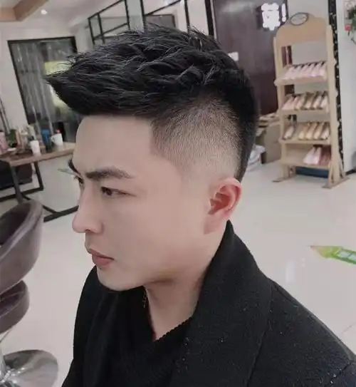 短发发型男短发发型男生学生