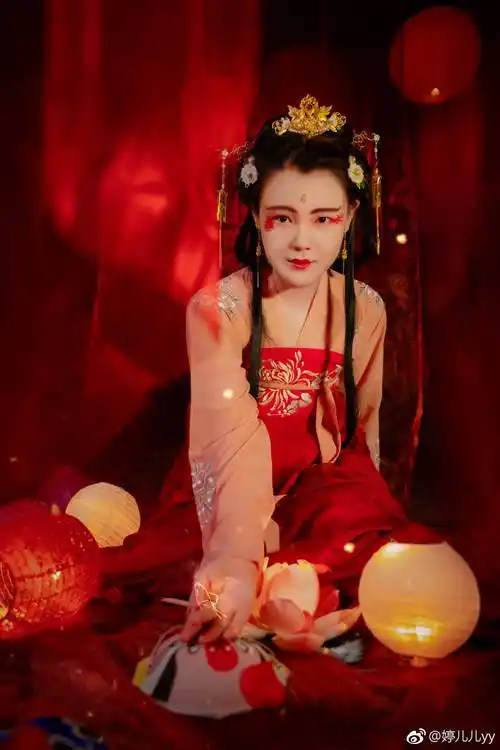 汉服女中国风红色古装齐胸襦裙飘逸清新淡雅仙女裙秋装改良汉服女