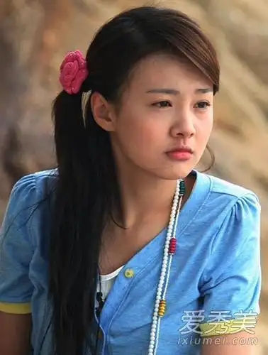 郑爽出道6年容貌变化 整容前后对比照(组图)