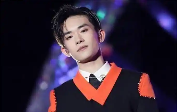 彭昱畅黄子韬胖到认不出,千玺也没能躲过!_陈赫_彭彭_时候