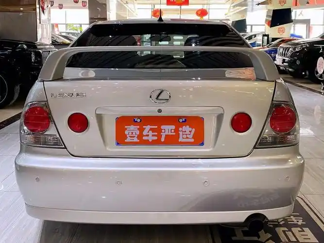 雷克萨斯 is 2004款 200图片