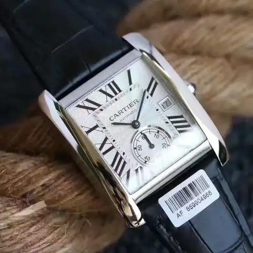 刘德华代言卡地亚 坦克系列w5330001 方形男士手表 18k玫瑰金自动机械