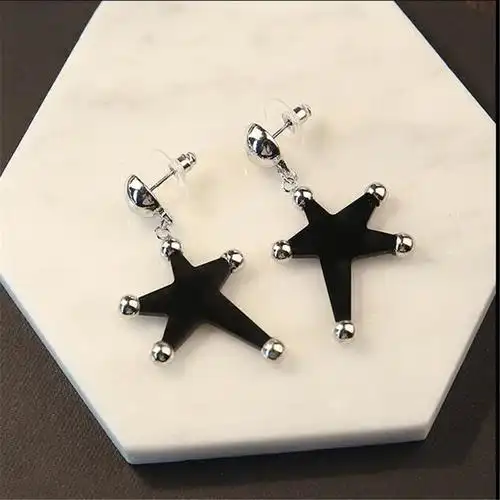 陈乔恩唐嫣明星同款五角星几何耳钉韩版时尚气质百搭耳环送女朋友七夕