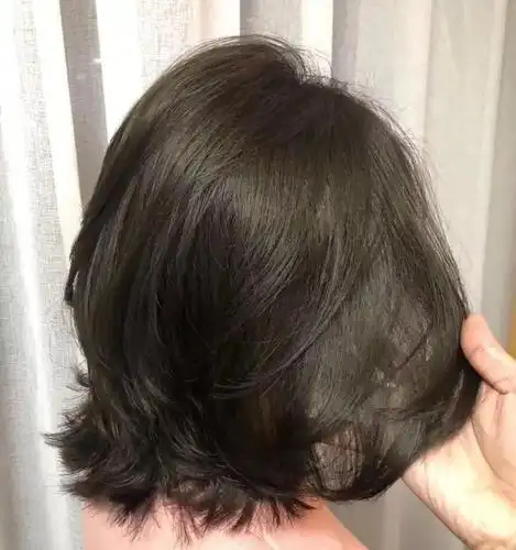 今年流行的气质"黑茶色",自己在家就能染