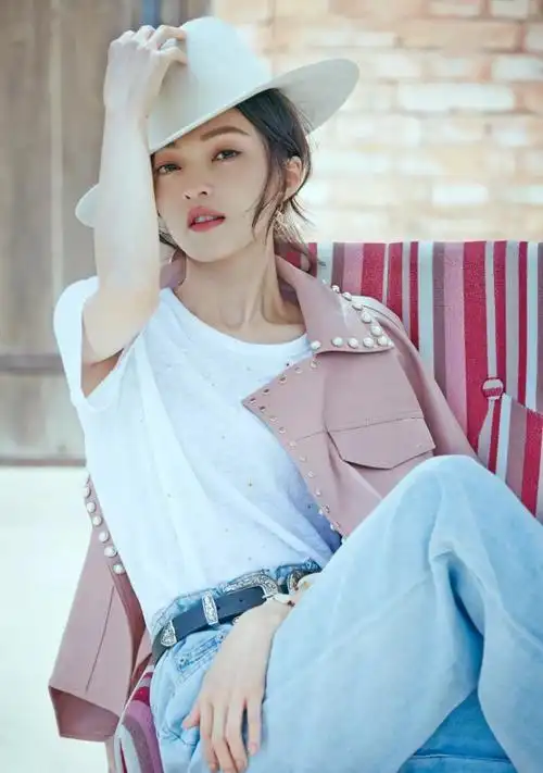 被亲妈卷走1亿,还告她不赡养父母,沉寂10年,她成励志女神|女神|张韶涵