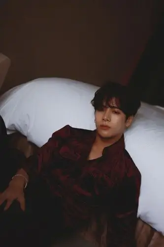 王嘉尔帅气有型写真 (8/9)