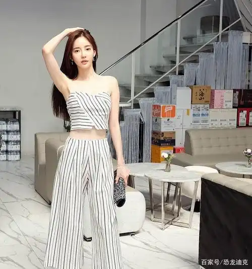 韩国网红模特潘南奎早期生活照,几年前的她,看起来眉清目秀