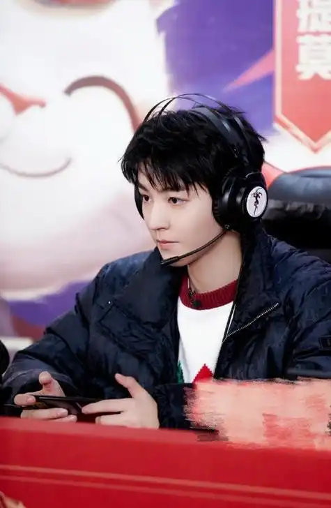 想看王俊凯演电竞男主##王俊凯电竞侧颜