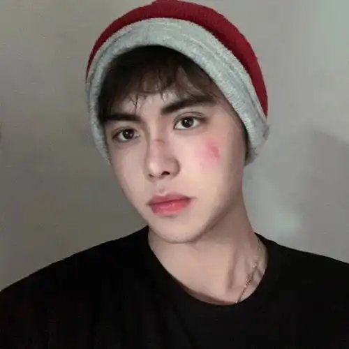 王戏子帅哥头像大眼帅哥