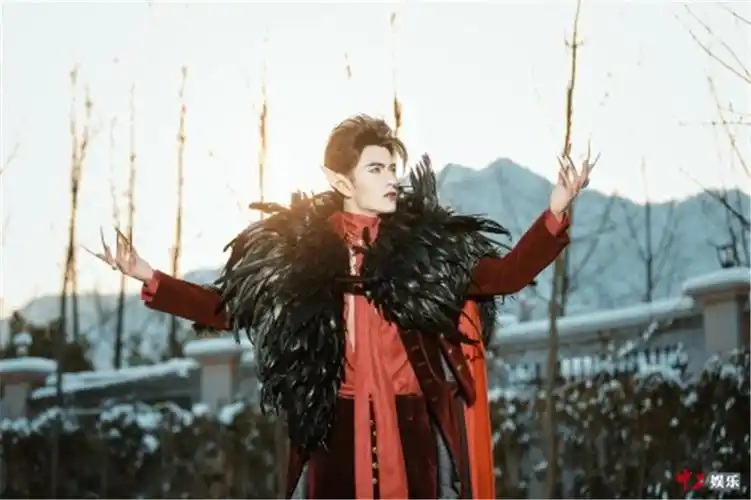 米热《半妖倾城》诠释角色 和动物呆在一起向动物取经