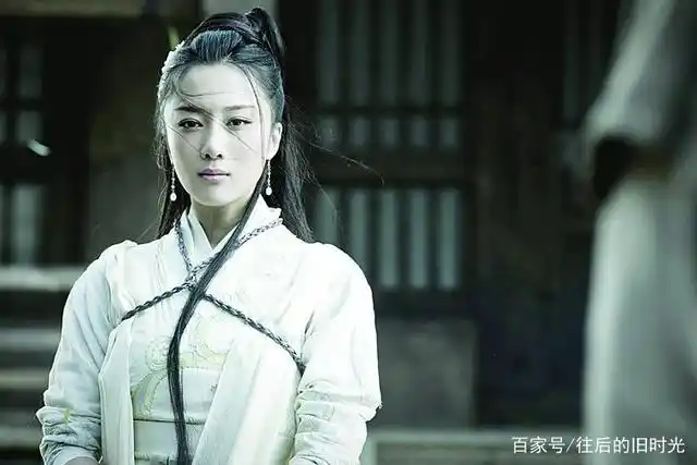 "虞姬"李依晓,曾经荧屏前的古装美人,时隔多年,依旧美艳动人