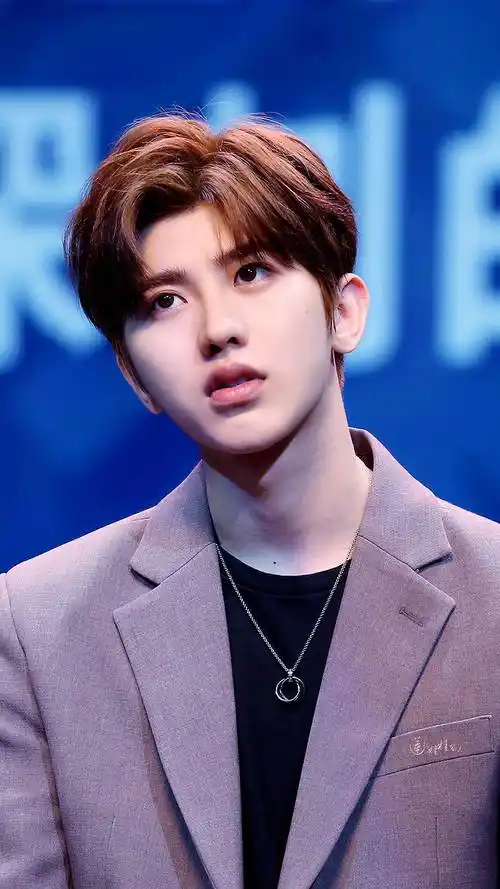 星光不负赶路人 时光不负蔡徐坤.kun.