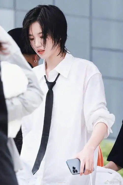 陆柯燃向前冲湿发路透##陆柯燃湿发路透