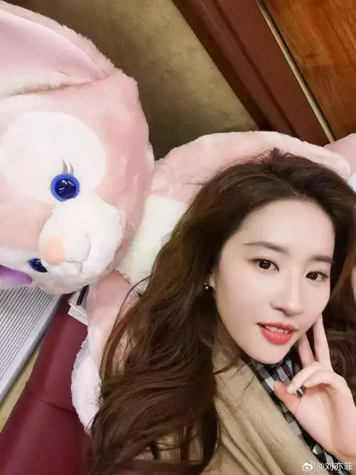 仙剑18年过去主演们都怎么样了胡歌疑似抑郁刘亦菲被骂惨