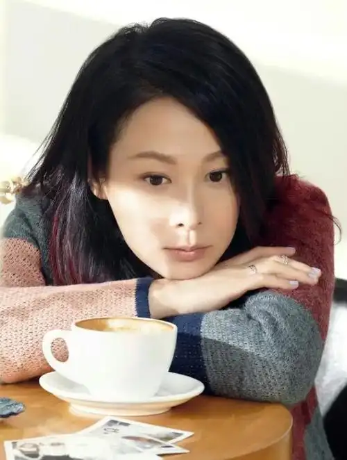 影视演员韩雪个人简历(背后家世显赫的8位女星)(2)