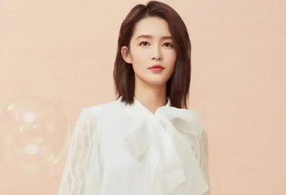 第二部的原因是因为没有档期,第二部的拍摄时间与李沁个人的其他行程