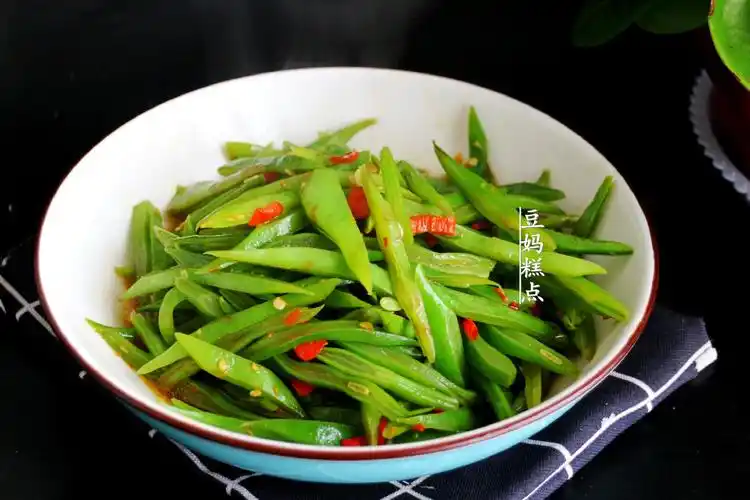 炒素菜的家常做法(清爽解腻又下饭)