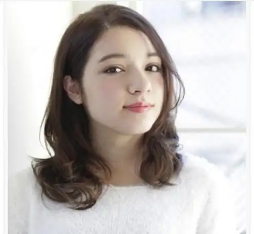 适合方脸女生的内扣发型 齐肩内扣发型漂亮又有魅力