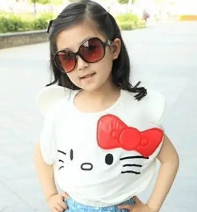 首页 流行发型 儿童发型 怎样给蘑菇头女孩绑头发 小孩子蘑菇头怎么扎