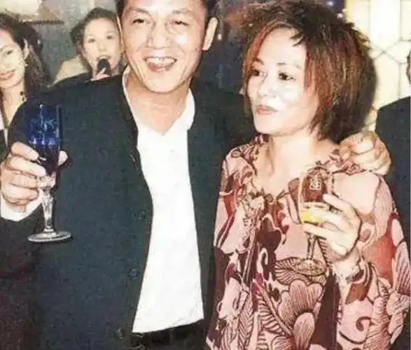 富豪前妻曝掌掴杨恭如细节!嚣张言辞:你身旁睡的是我老公