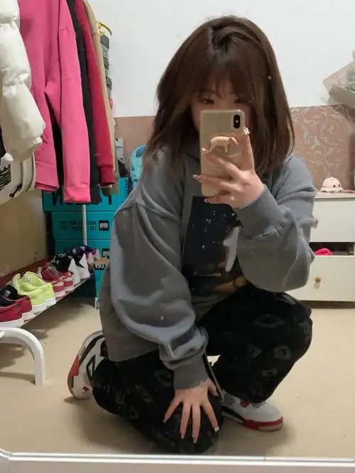 155cm130斤高级灰微胖女生浅穿一下