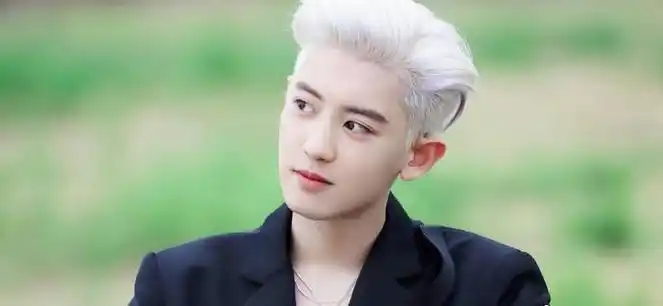 金瀚和张芷溪认爱后情意缱绻,狗粮不断,朴灿烈成出轨十多次渣男