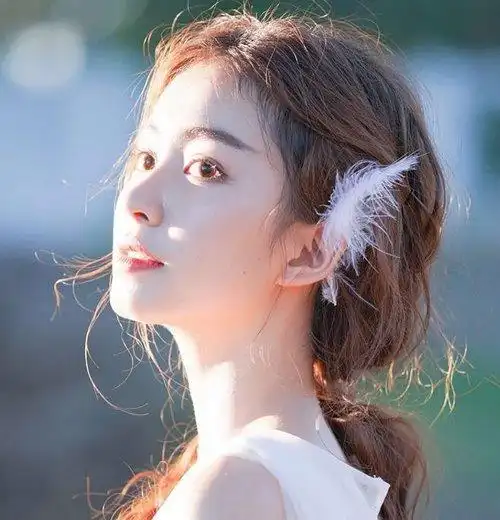 韩式中分低马尾