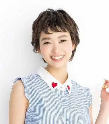 适合腮帮宽的女生短发 腮帮宽女孩发型