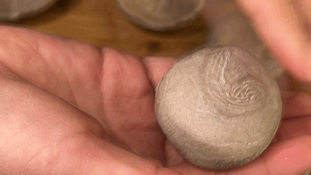 原创4块钱一个的莲花酥在家用蛋挞皮和紫薯制作酥脆掉渣香甜好吃