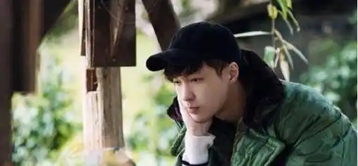 张艺兴犯错自责不已,却收获满满的温暖_何炅_自由_大家庭