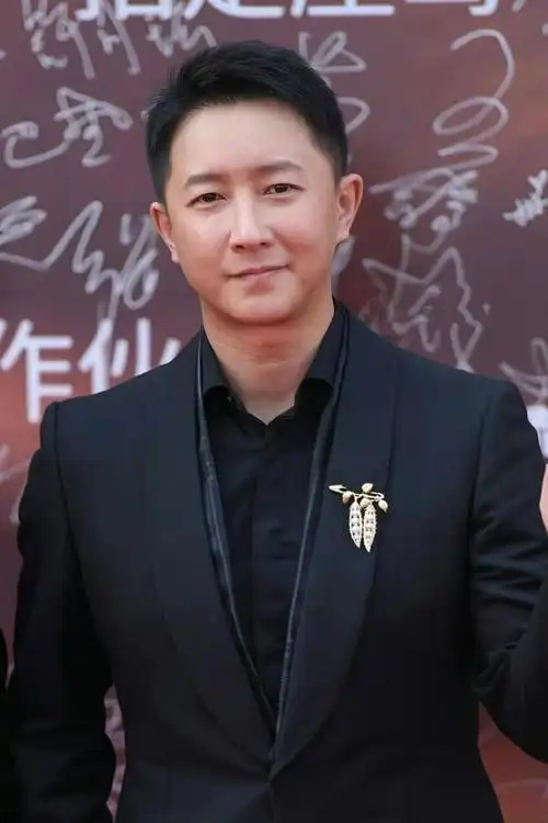 华表奖这一夜,脸肿,身高造假,刘德华狠狠打了内娱男星的脸|韩庚|杨颖