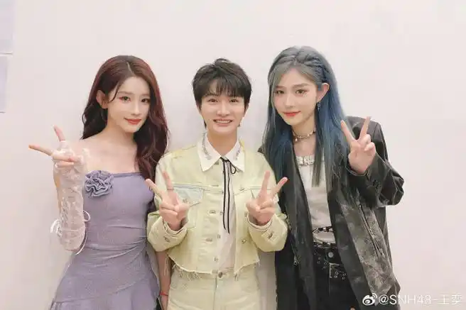 周深风吹过的晨曦mv##周深打不过就加入