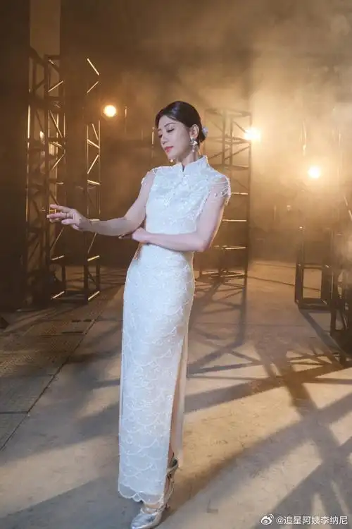 贾静雯江南女子##贾静雯五公穿旗袍