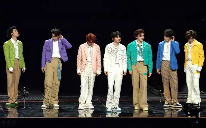 【时代少年团】澳门演唱会 | 231119·《躺着真舒服》全员直拍(片段)