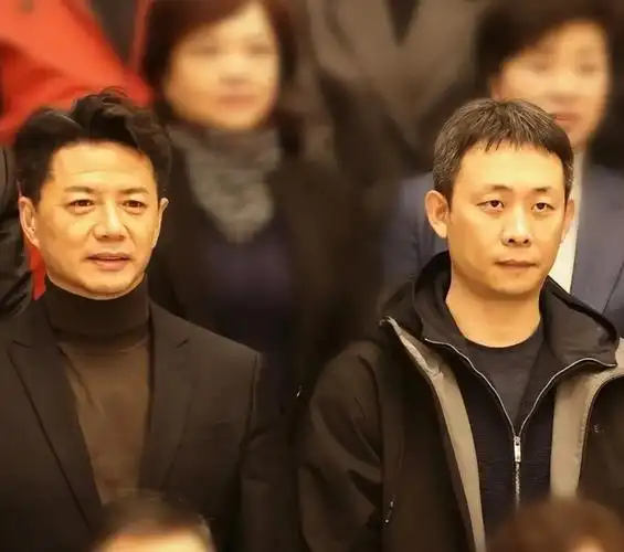 人民大会堂明星素颜现身,真实状态曝光,陈道明咋长这样了 -zaker新闻