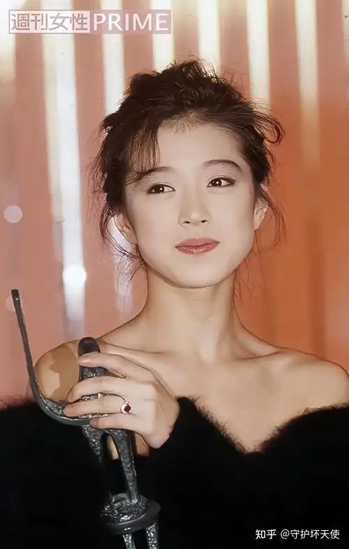 有没有中森明菜高清超清适合做壁纸的图片