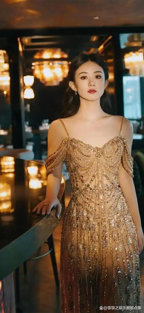 赵丽颖,1987 年 10 月 16 日出生于河北省廊坊市,中国内地影视女演员.