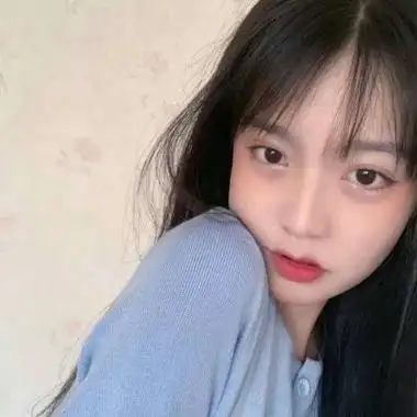 欧美女个性时尚穿搭街拍高冷又性感的微信头像图片