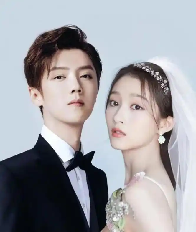 关晓彤鹿晗婚纱照鹿晗关晓彤拍婚纱照