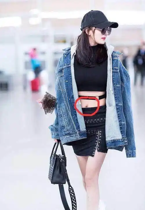 杨幂不是肚脐眼,就是厚到离谱的双眼皮,只为看最后一个笑话?