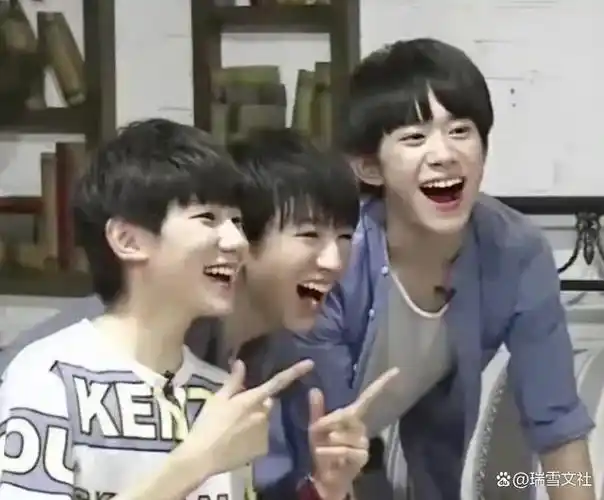 多年后,再看他们三人的"境遇",原来命运的给予,早就标好代价