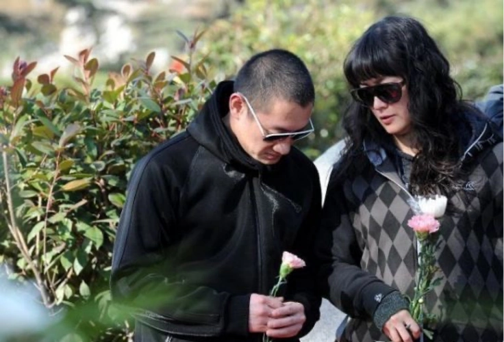 能让一个放荡了半生的花花公子改变了自己,从此也能看出李钰对汪雨是