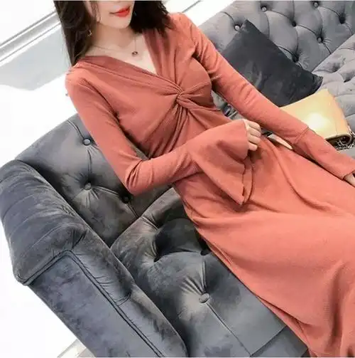 2021皱褶连衣裙荷叶长袖打底秋冬连衣裙气质淑女女装裙中长款修身