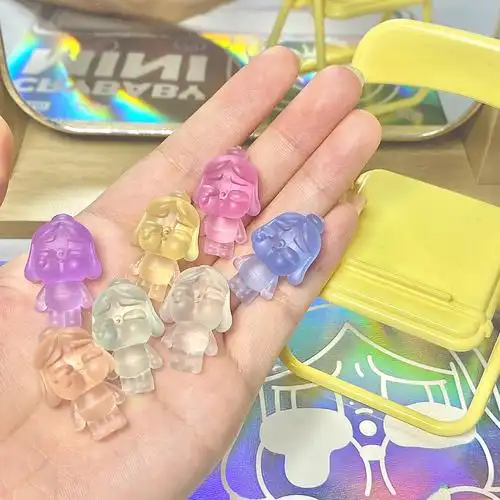 可以捧在手心的crybaby哭娃mini公仔