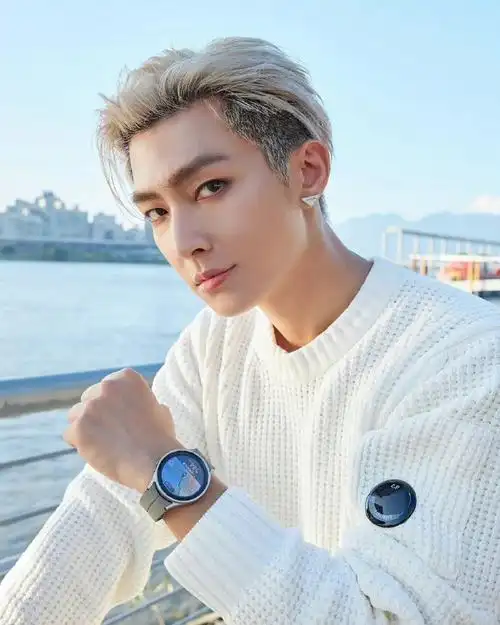 炎亚纶嗨营业中