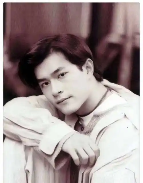 罕见老照片一次性看完古天乐年轻时