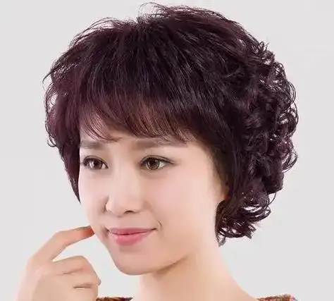 50岁的女人,建议避开这3种发型,不仅大妈感十足,还显老没气质50岁的