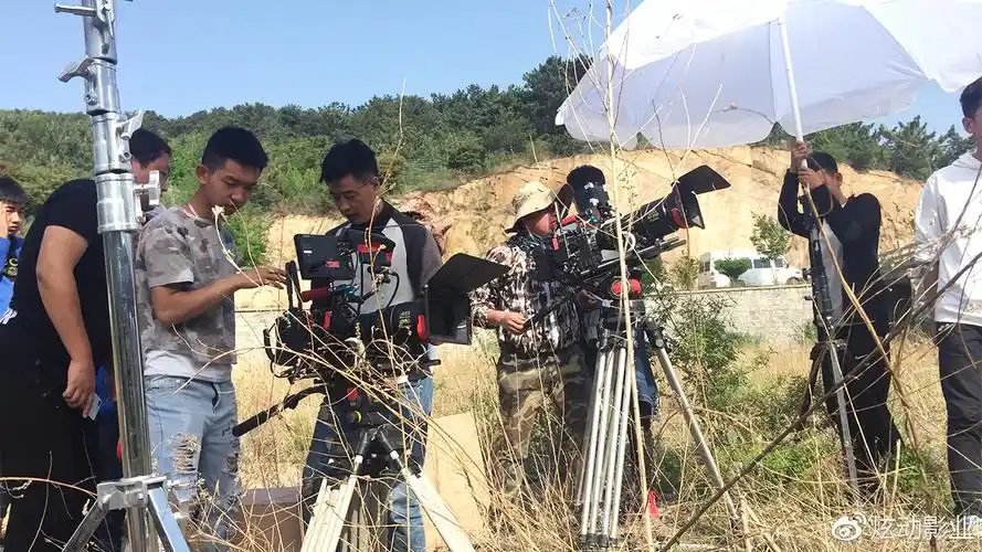 拍摄已经进行到第七天了,其中精彩不言而喻,为了答谢各位辛苦工作的