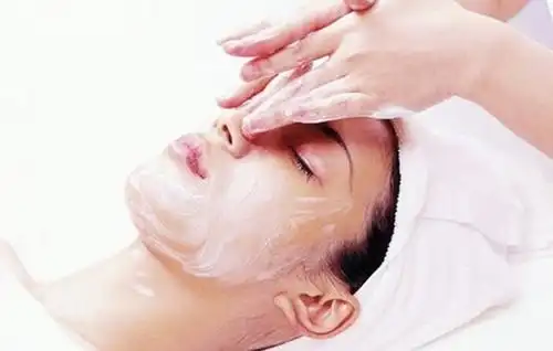 夏天用什么护肤品好 选择清爽拒绝黏腻_美容护肤知识大全_百度攻略